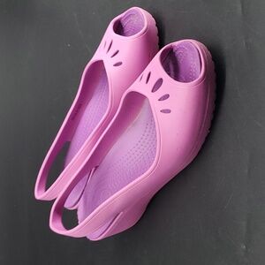 CROCS Mabyn Wedge Flaw Size 10